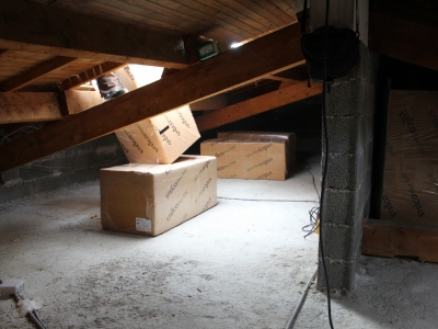 Après dépose de l'ancienne isolation en laine minérale et nettoyage du plancher haut, dalle béton, toiture à Saint Privat Ardèche.JPG