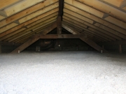 Photo Isolation thermique de combles à Aubenas, en ouate de cellulose, à l'occasion du remplacement de la charpente bois et de la couverture en tuiles
