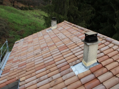 Après la finalisation de 2 abergements de cheminées comprenant plancher, solins et moraines.JPG