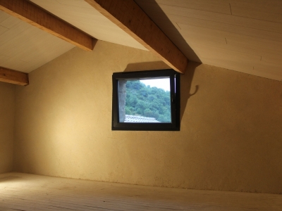 Après serrage de la finition très soignée, on obtient un décor qui peut rester en intérieur en l'état sans autre application.JPG