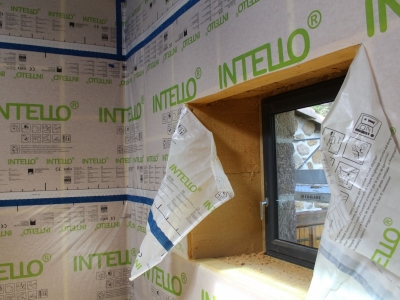 Continuité de l'isolation, traitement des embrasures de fenêtres.JPG