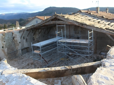 Dépose de l'ancienne charpente bois.JPG
