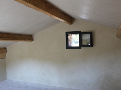 Enduit chaux chanvre hygrothermique après travaux, après 3 semaines de séchage, réhabilitation d'un bâti ancien à Genestelle, Chagnol Vincent ECO artisan à Aubenas.JPG