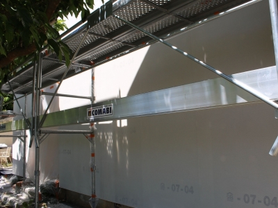 Enduit de base armé, première passe, chevauchement des lés, treillis tissé de fibre de verre taitée certifié QB Qualité pour le Bâtiment par le CSTB.JPG
