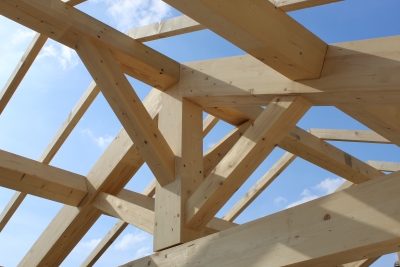 Pose des chevrons en bois massif épicéa 60x100, travaux de charpente et couverture, toiture Ardèche