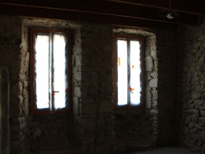 Préparation du chantier, protection des menuiseries, poutres et plafond décoratif.JPG