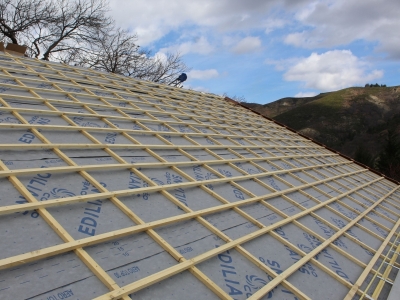 Solution de toiture EDILIANS complète avec l'écran de sous toiture AERO TOP 30, pose tendue sur chevrons.JPG